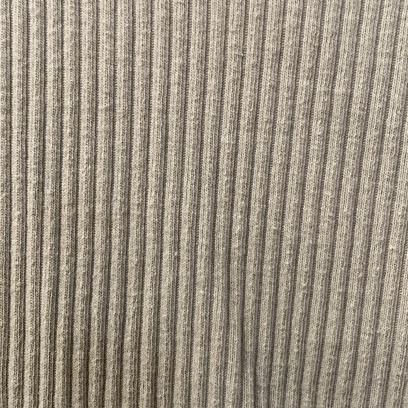 ZARA Girls Sage Green Ribbed Crew Neck Long Sleeve Size 10 - Picture 3 of 4